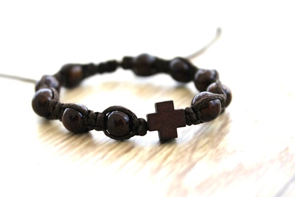 decenario pulsera cuentas madera secundaria